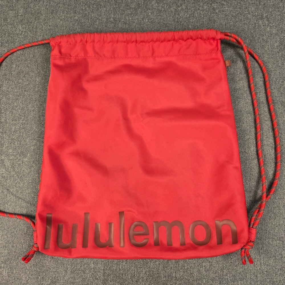 Lululemon Cinch Sack Drawstring Backpack Gym Bag Coral Red 15x18 Yoga Sport Logo